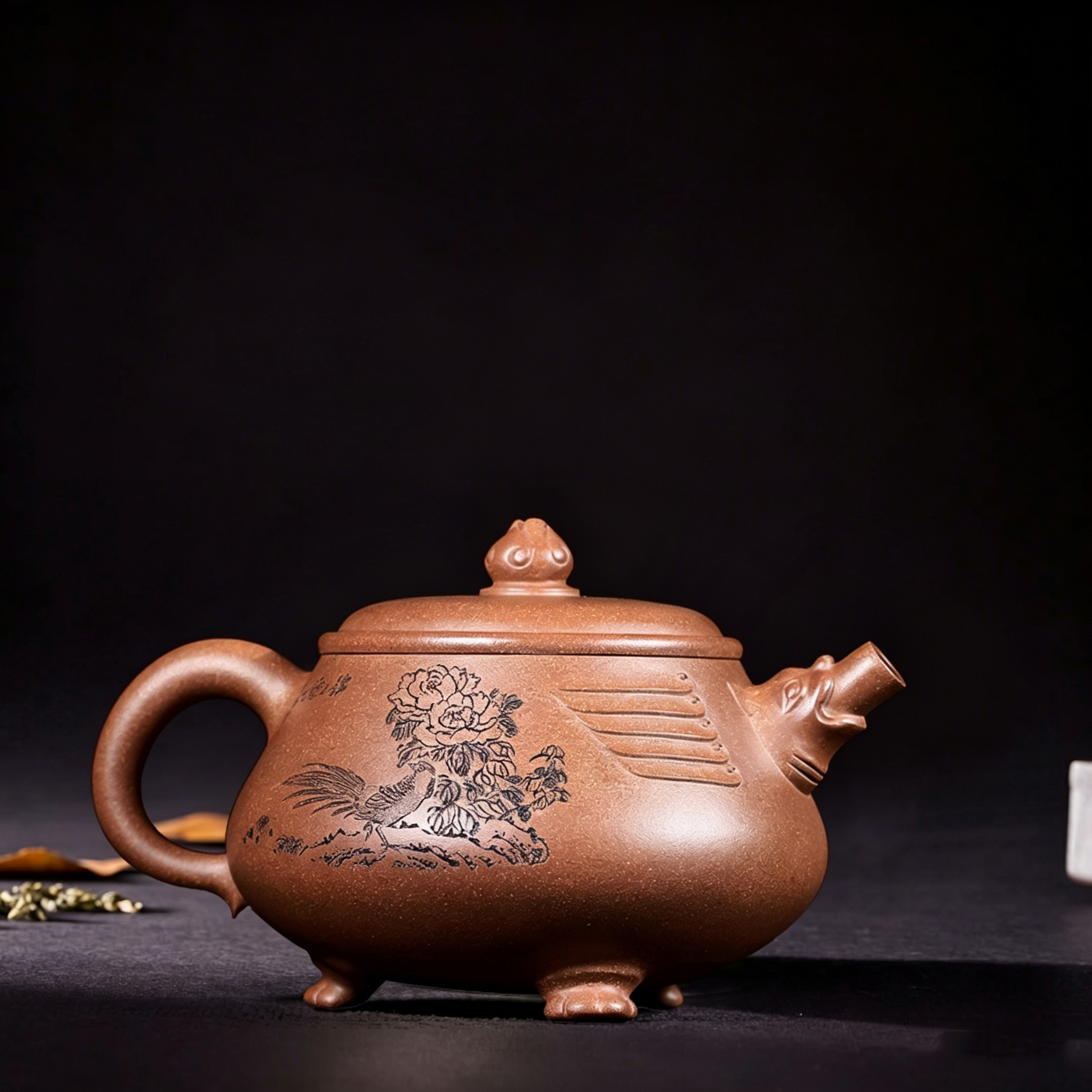 Handcrafted Yixing Zisha Teapot-FU HU TIAN YI
